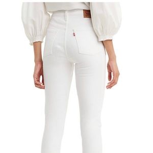 White 501 Skinny Levi Jeans